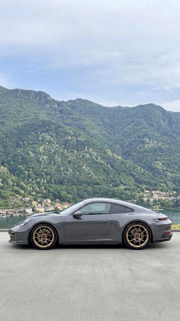 Porsche 992 GT3 Touring — Foto 2